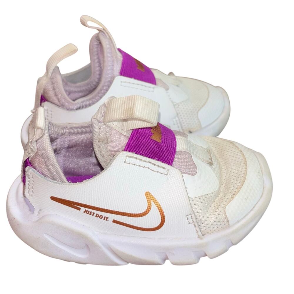 Nike Flex Runner 2 Baby 'White Violet Frost' (size 4C)